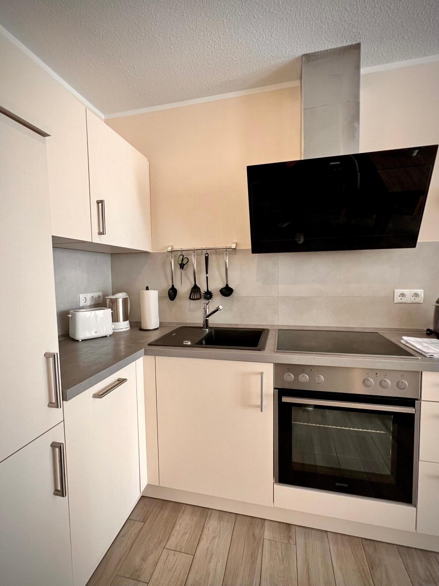 שרבאוץ Kleine Auszeit -- Inklusive Parkplatz & Wifi, Geschirrspueler, Waschmaschine & Terrasse Mit Strandkorb -- Perfekt Fuer Urlaub & Business מראה חיצוני תמונה